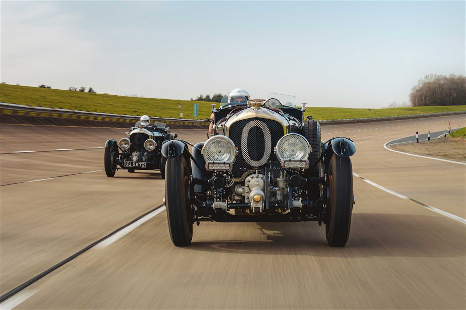 First Test Drive Of The Blower Bentley Continuation - Magneto