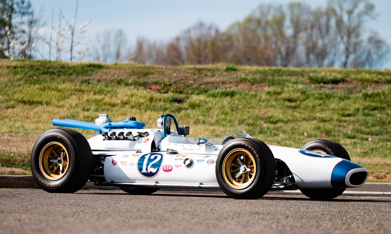 Historic IndyCars head to auction via Mecum this weekend - Magneto