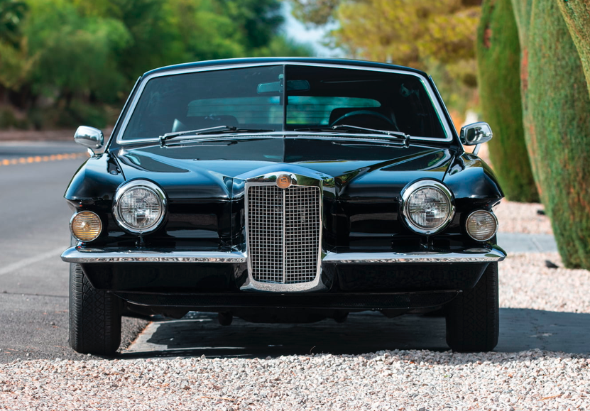 Elvis Presley's Stutz Blackhawk heads to auction in Vegas