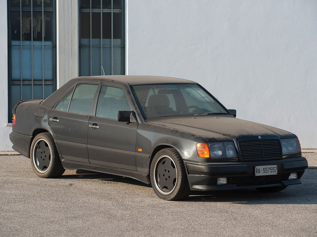 mercedes 300e amg