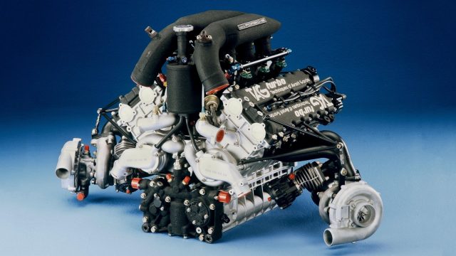 What's so special about the Porsche Mezger flat-six engine? - Magneto