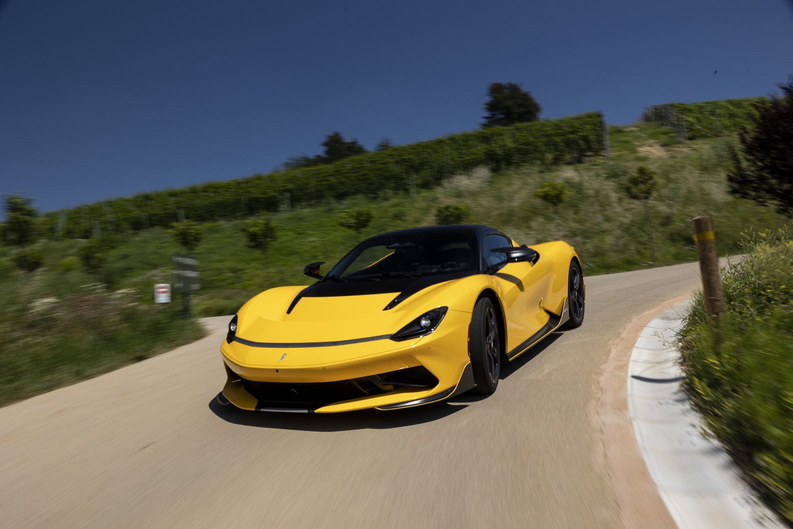 Eyewatering 1874bhp Pininfarina Battista driven in Italy