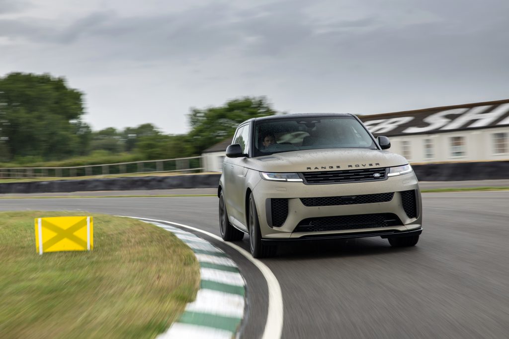 New Range Rover Sport SV: mild-hybrid super-SUV gets 626bhp