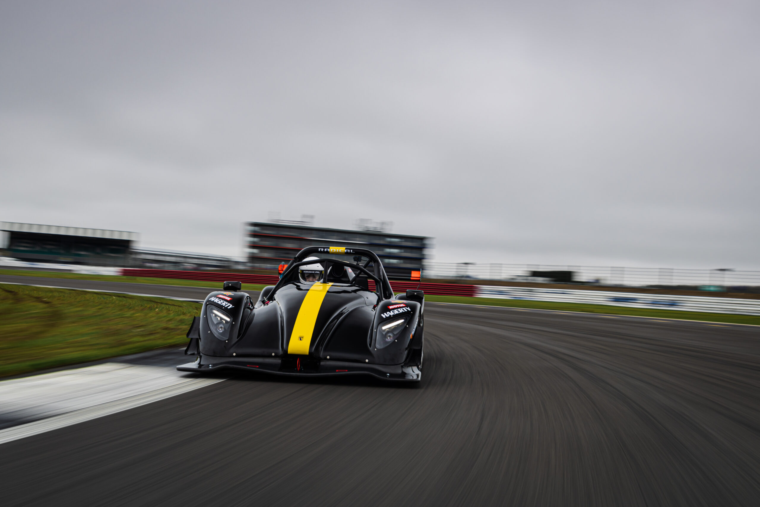 Radical Motorsport Hits The Bullseye With SR3 XXR - Magneto