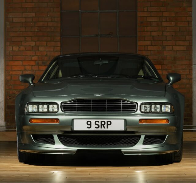 Here's to 30 years of the Aston Martin V8 Vantage V550 - Magneto