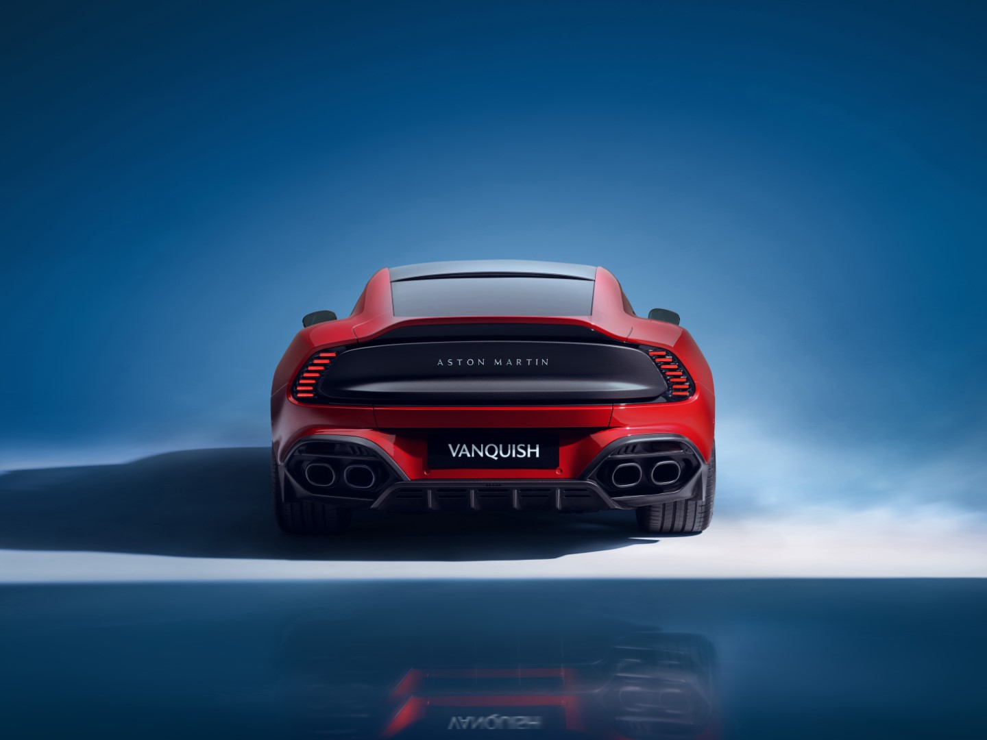 Aston Martin reveals new 824bhp 5.2-litre V12-powered Vanquish flagship ...