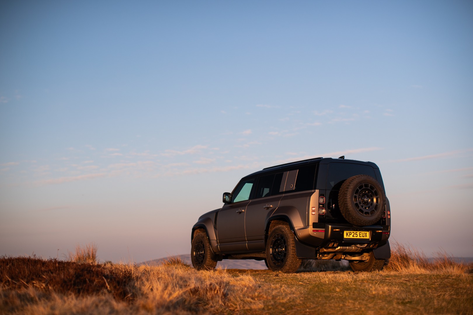 V8-powered 635bhp Land Rover Defender OCTA is JLR's most unstoppable ...